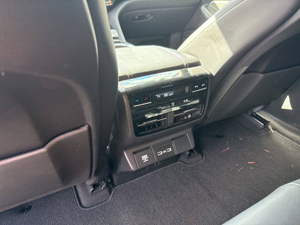 Used 2022 Acura MDX FWD w/ Technology Package image 21