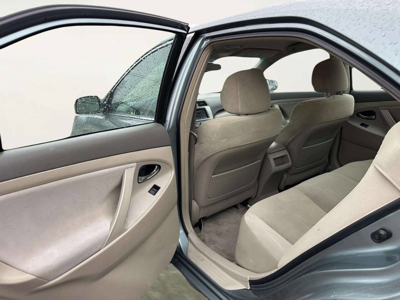 Used 2009 Toyota Camry FWD image 14