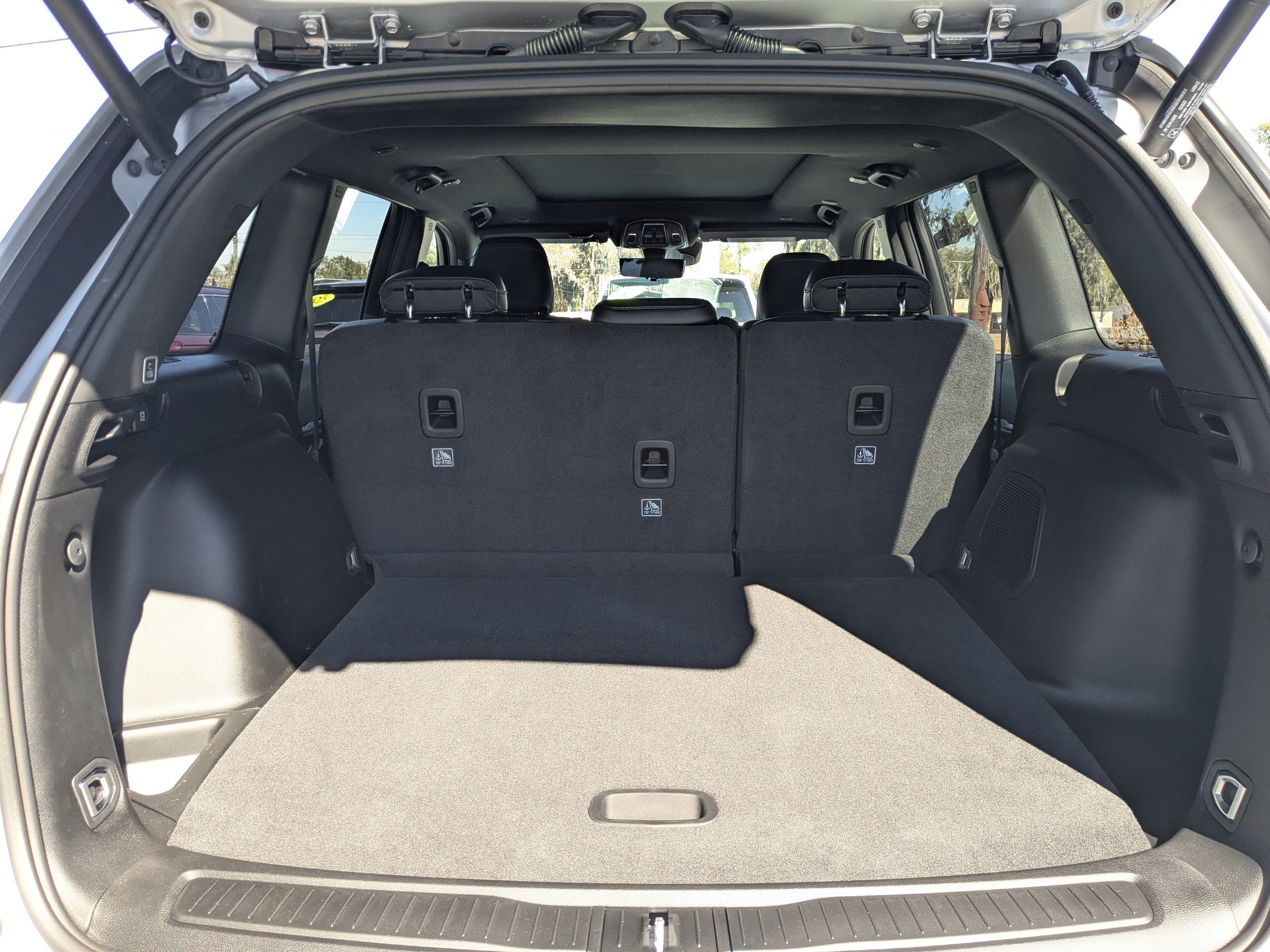 New 2026 Jeep Grand Cherokee Limited w/ Luxury Tech Group II image 12