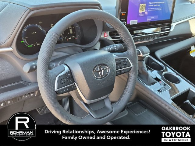 New 2026 Toyota Sienna Platinum AWD/4WD image 11