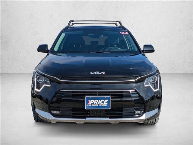Used 2024 Kia Niro EX Touring image 2