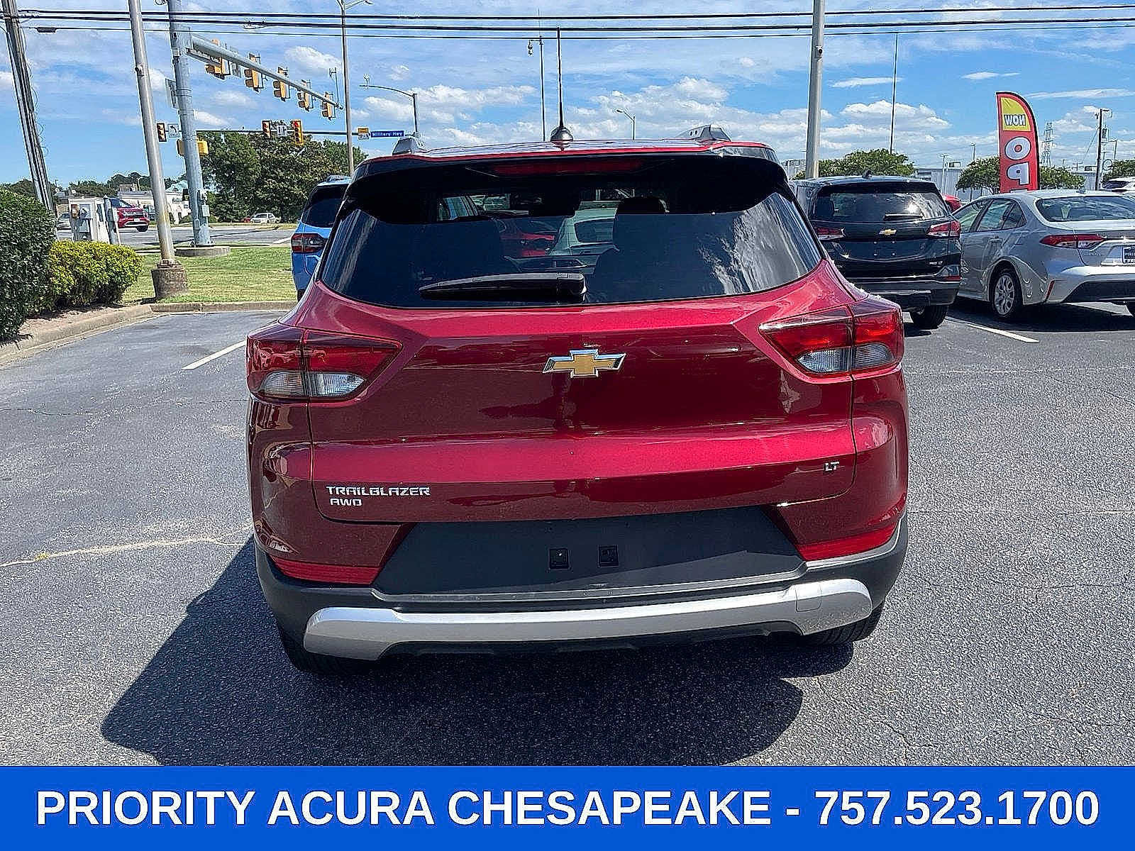 Used 2023 Chevrolet TrailBlazer LT w/ Convenience Package AWD/4WD image 4