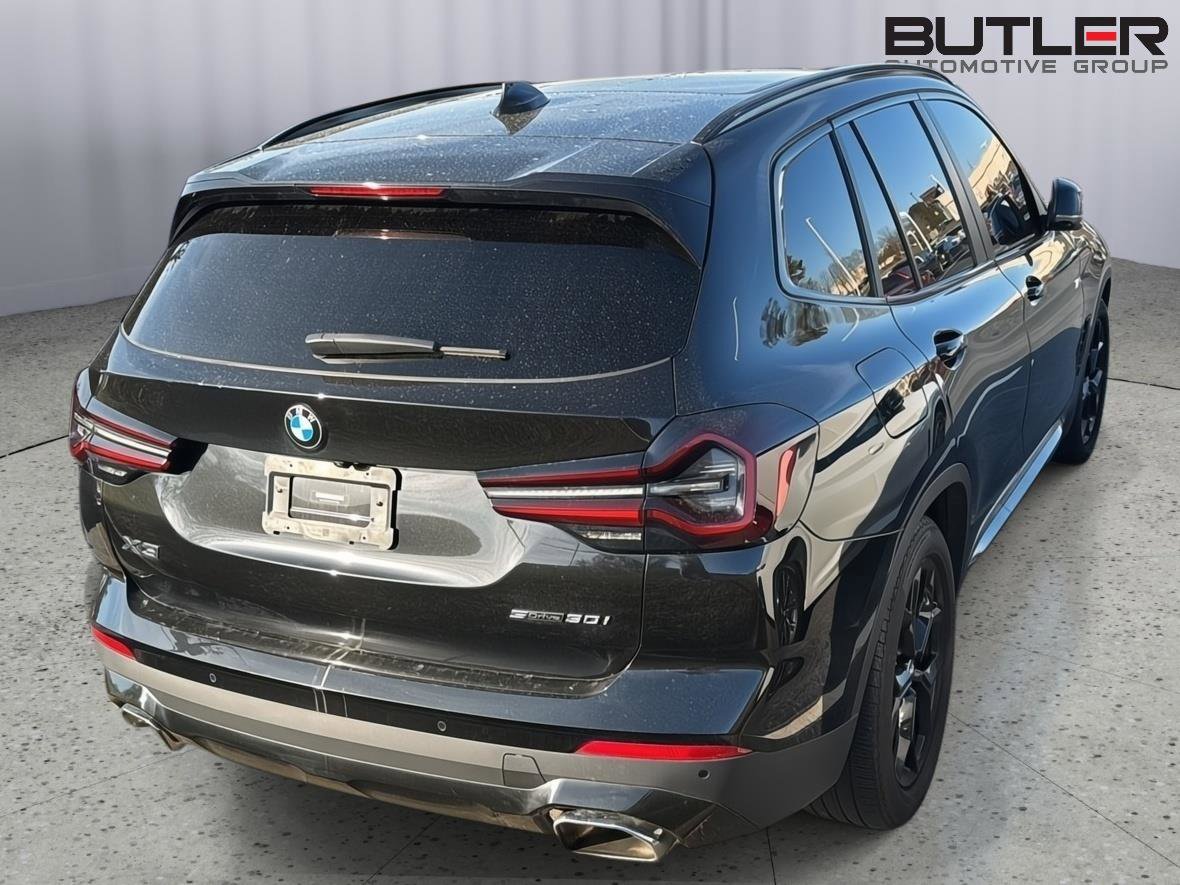 Used 2023 BMW X3 sDrive30i w/ Premium Package image 6