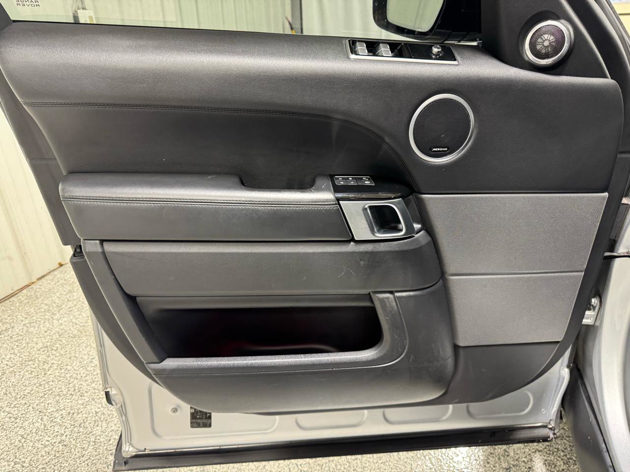 Used 2019 Land Rover Range Rover Sport HSE AWD/4WD image 23
