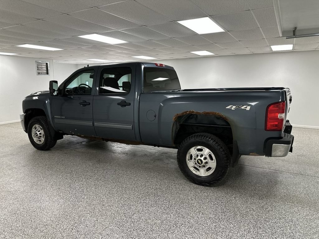 Used 2014 Chevrolet Silverado 2500 LT w/ Interior Plus Package AWD/4WD image 6