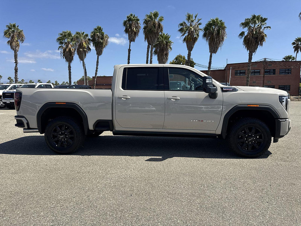 New 2026 GMC Sierra 2500 AT4 w/ AT4 Premium Plus Package AWD/4WD image 9