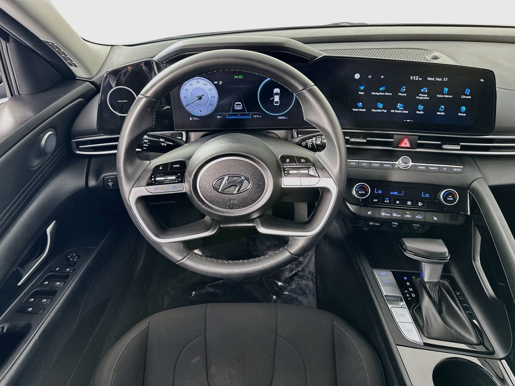 Used 2023 Hyundai Elantra SEL w/ Convenience Package FWD image 22
