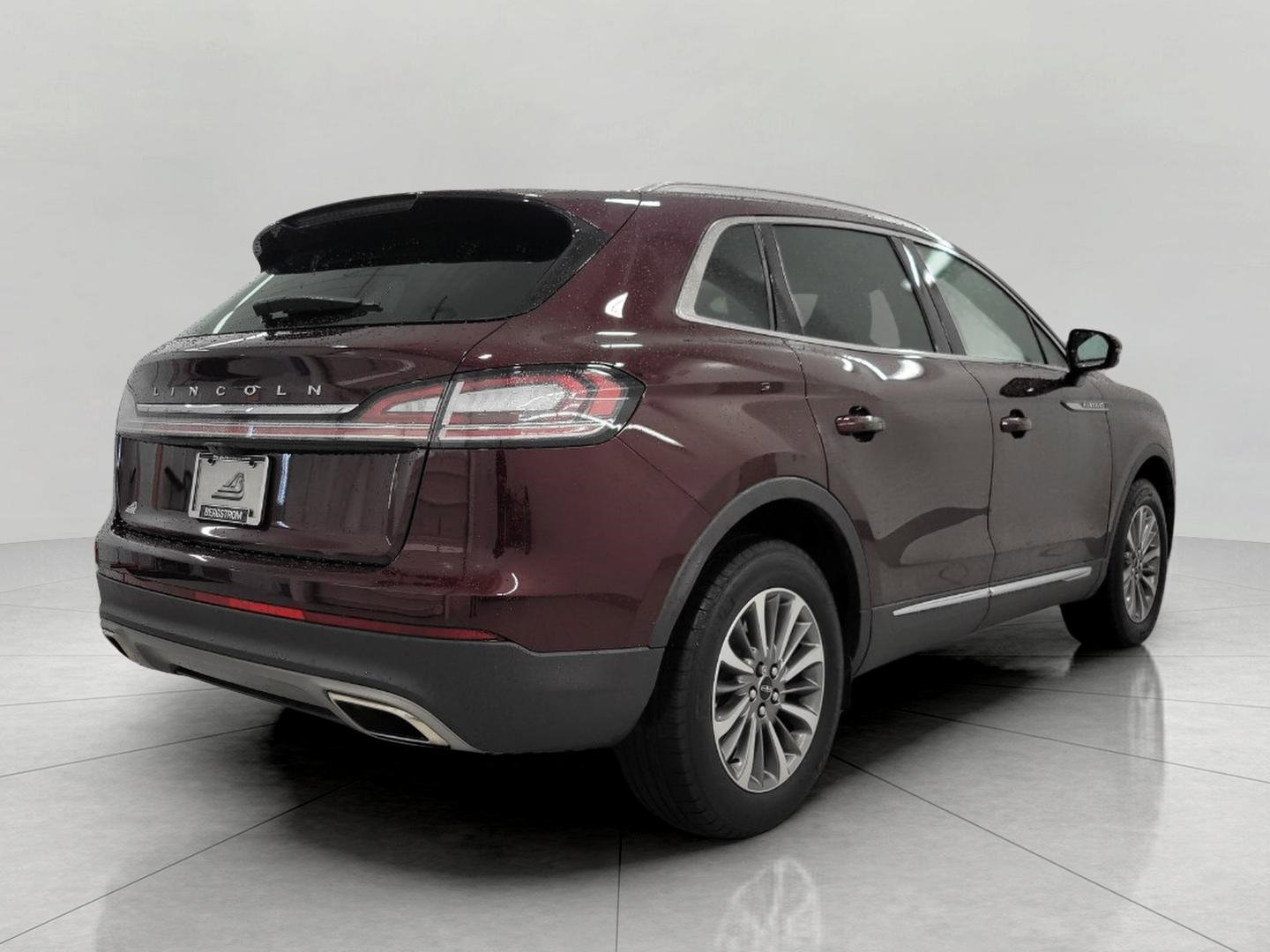 Used 2023 Lincoln Nautilus Reserve AWD/4WD image 19