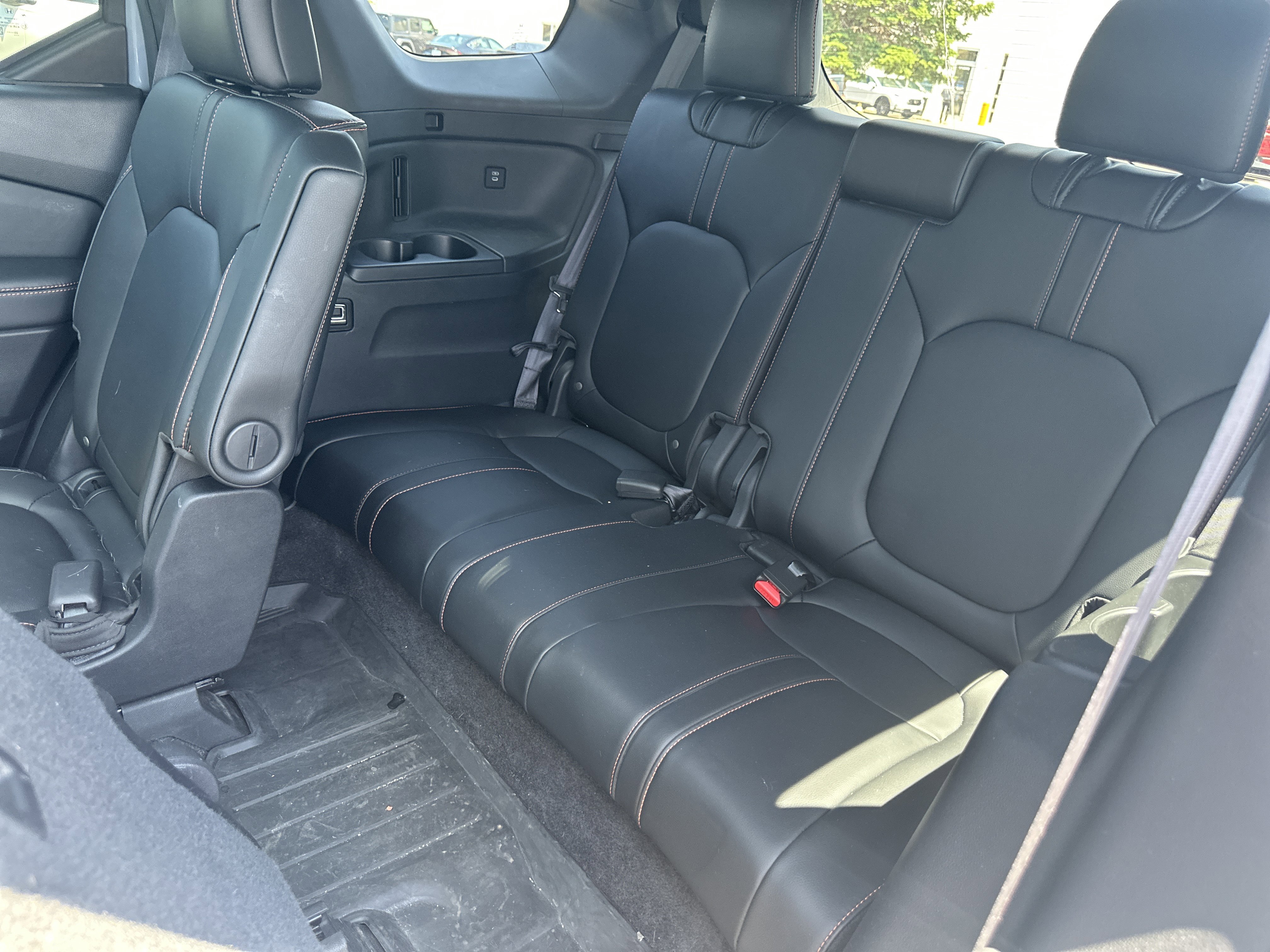 Certified 2024 Honda Pilot TrailSport image 17