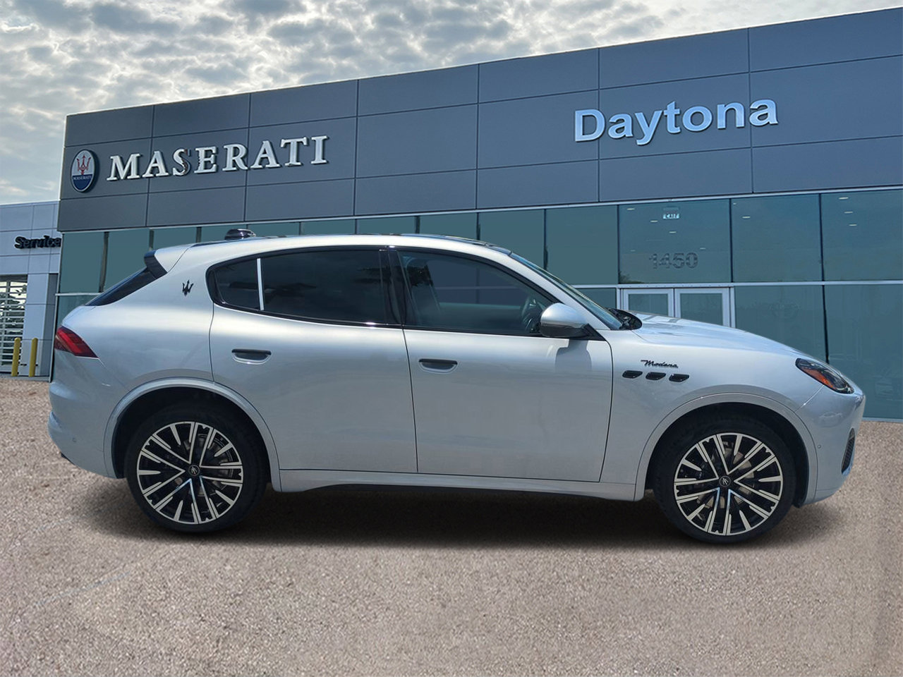 New 2025 Maserati Grecale Modena image 2