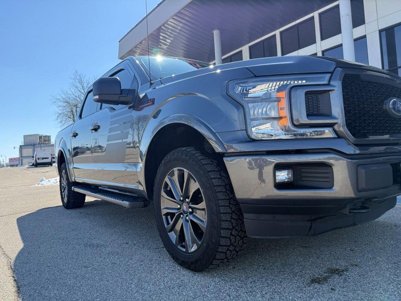 Used 2018 Ford F150 XLT w/ Equipment Group 302A Luxury AWD/4WD image 5
