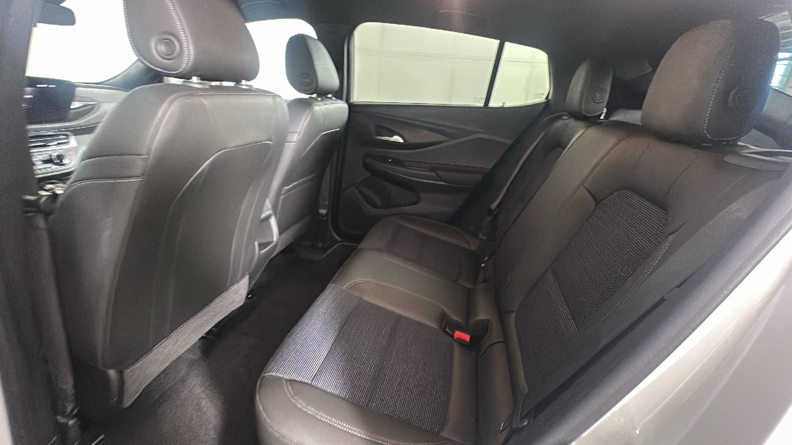 Used 2024 Buick Envista Preferred w/ Convenience I Package FWD image 28