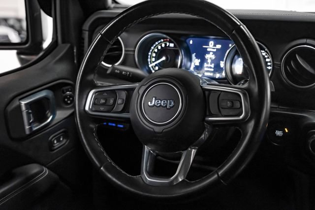 Used 2021 Jeep Wrangler Unlimited Sahara AWD/4WD image 18