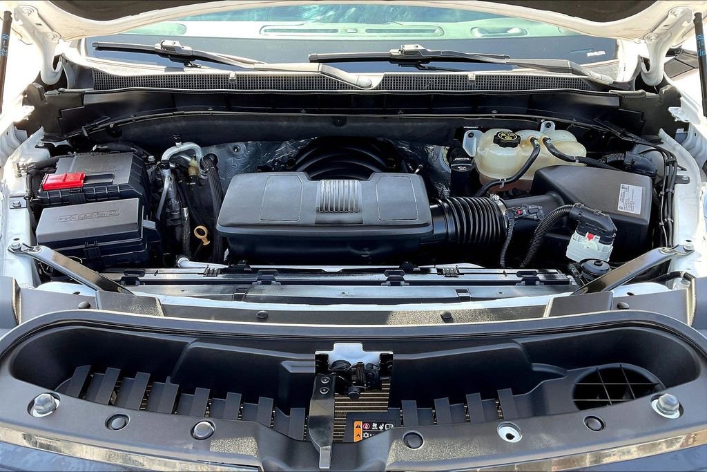 Used 2021 Chevrolet Suburban LS image 9