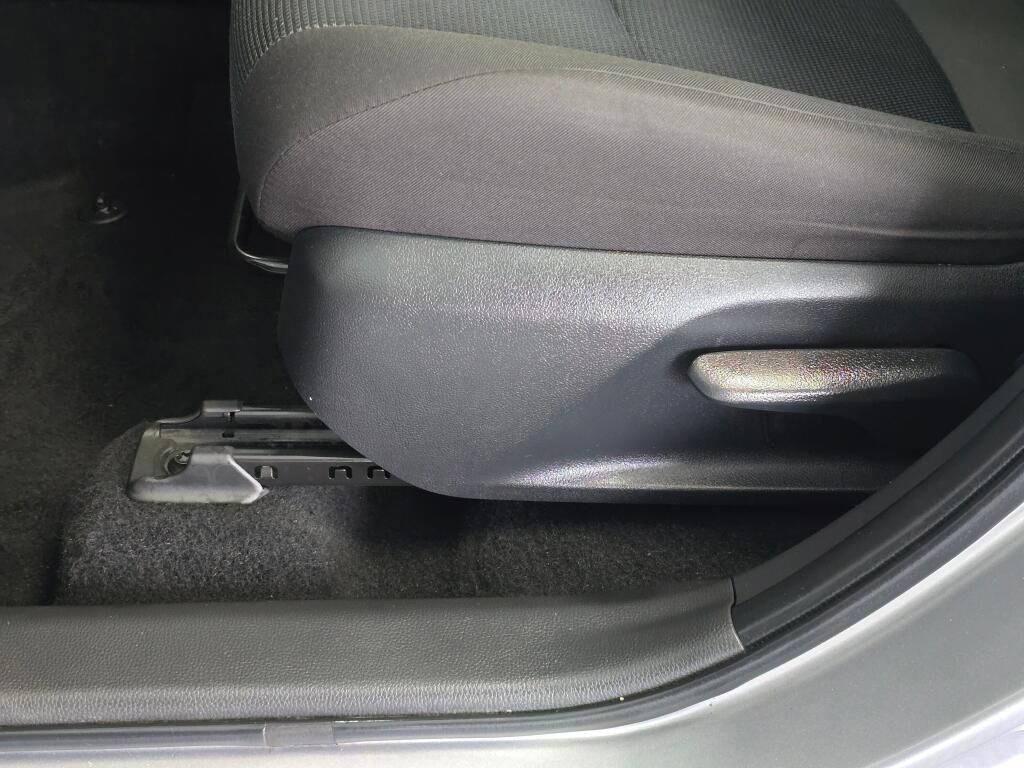 Used 2025 Toyota RAV4 LE image 23