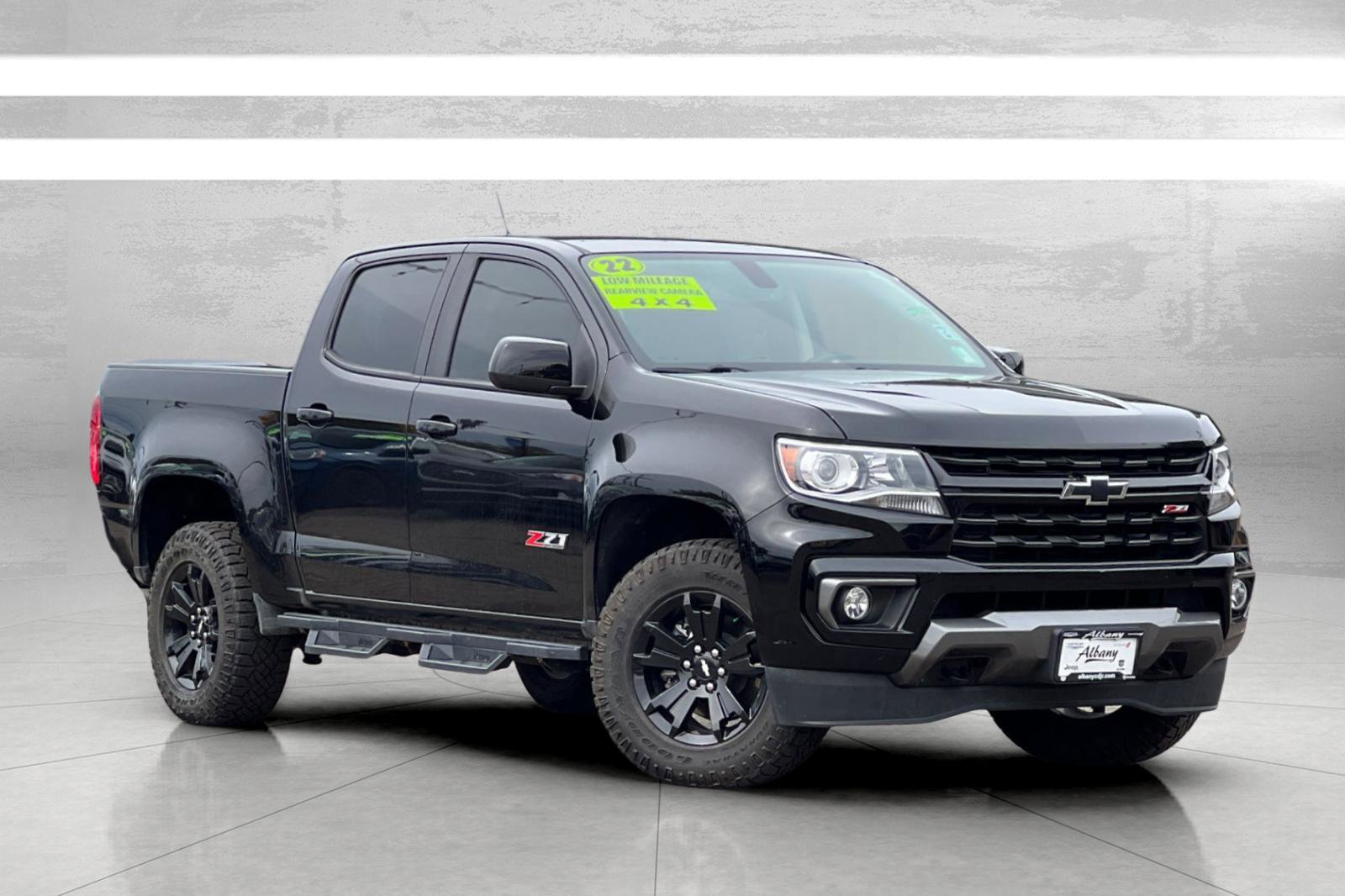 Used 2022 Chevrolet Colorado Z71 w/ Z71 Midnight Edition image 2
