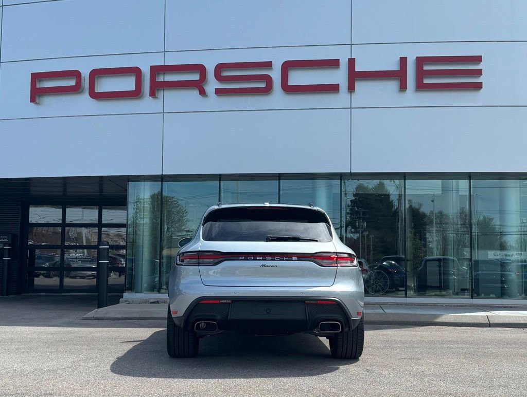 New 2026 Porsche Macan AWD/4WD image 8