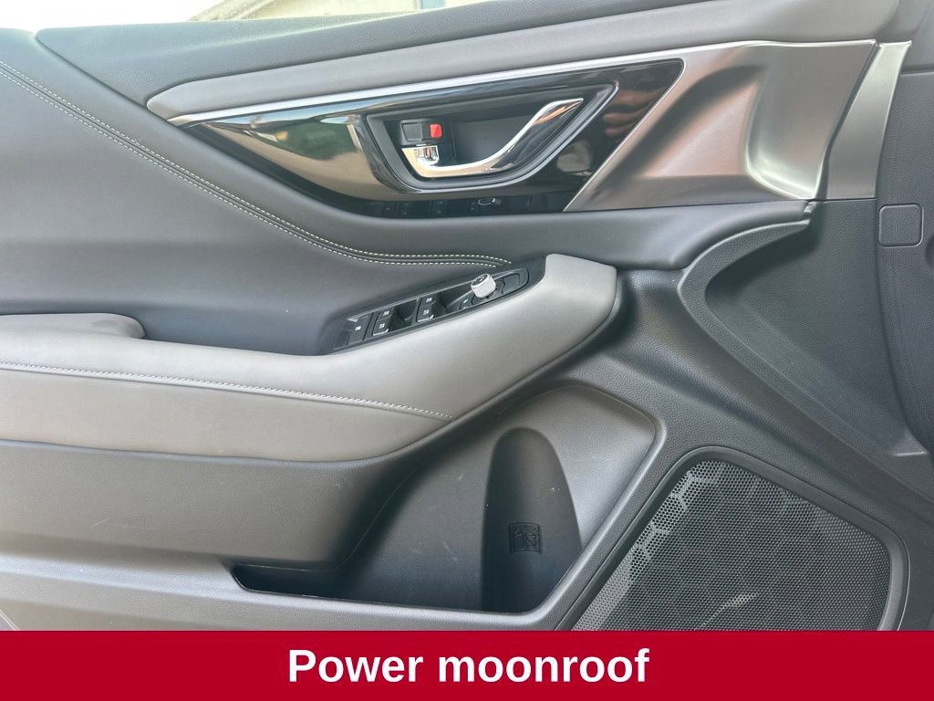 Used 2025 Subaru Outback Onyx Edition image 14