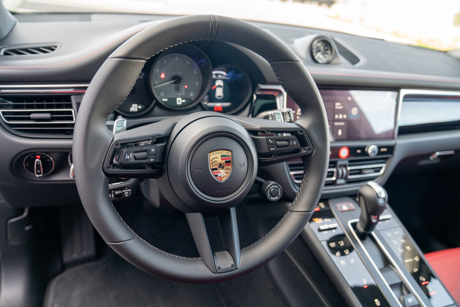 New 2026 Porsche Macan S AWD/4WD image 14