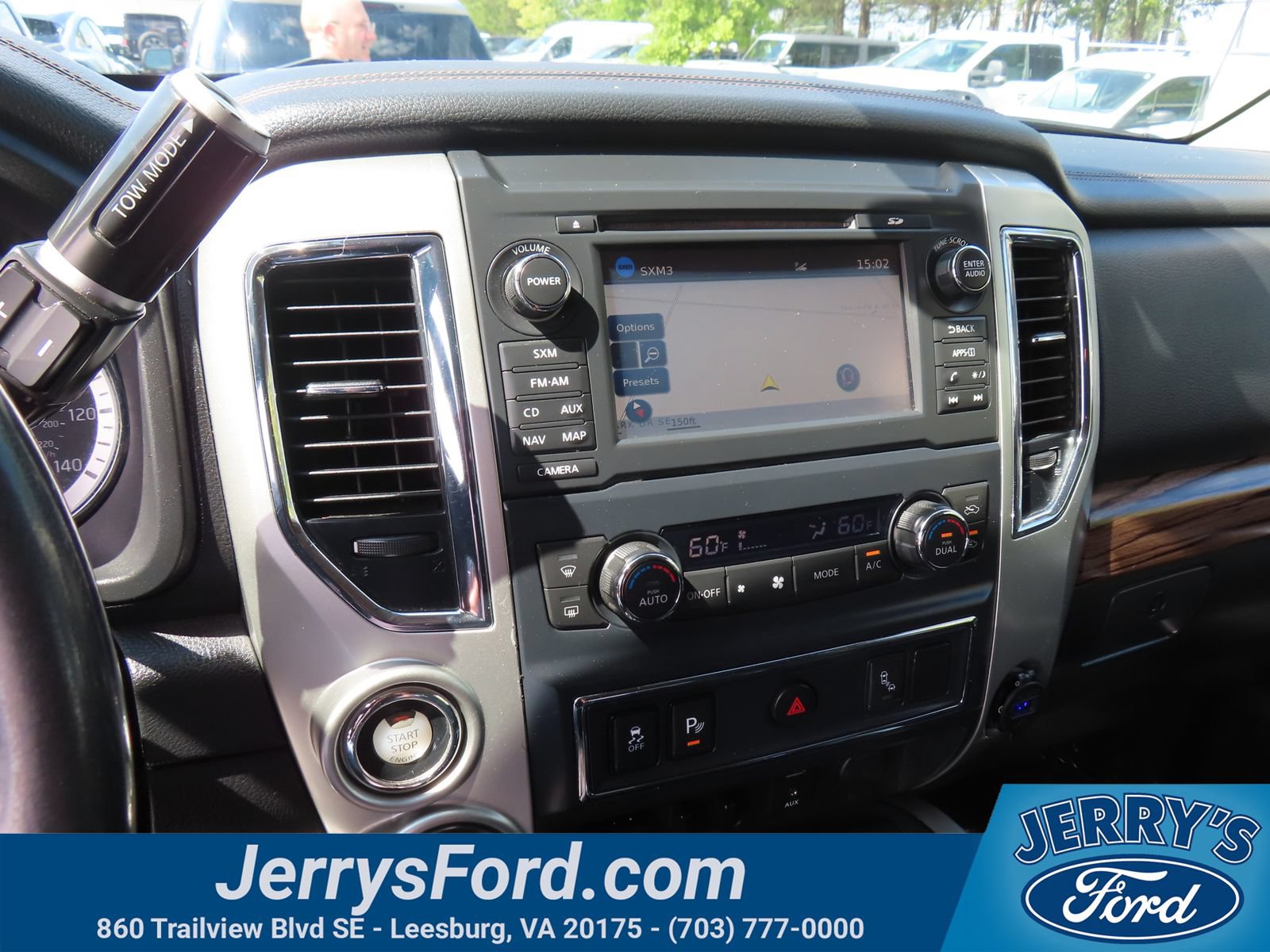 Used 2017 Nissan Titan SL w/ Chrome Package AWD/4WD image 25