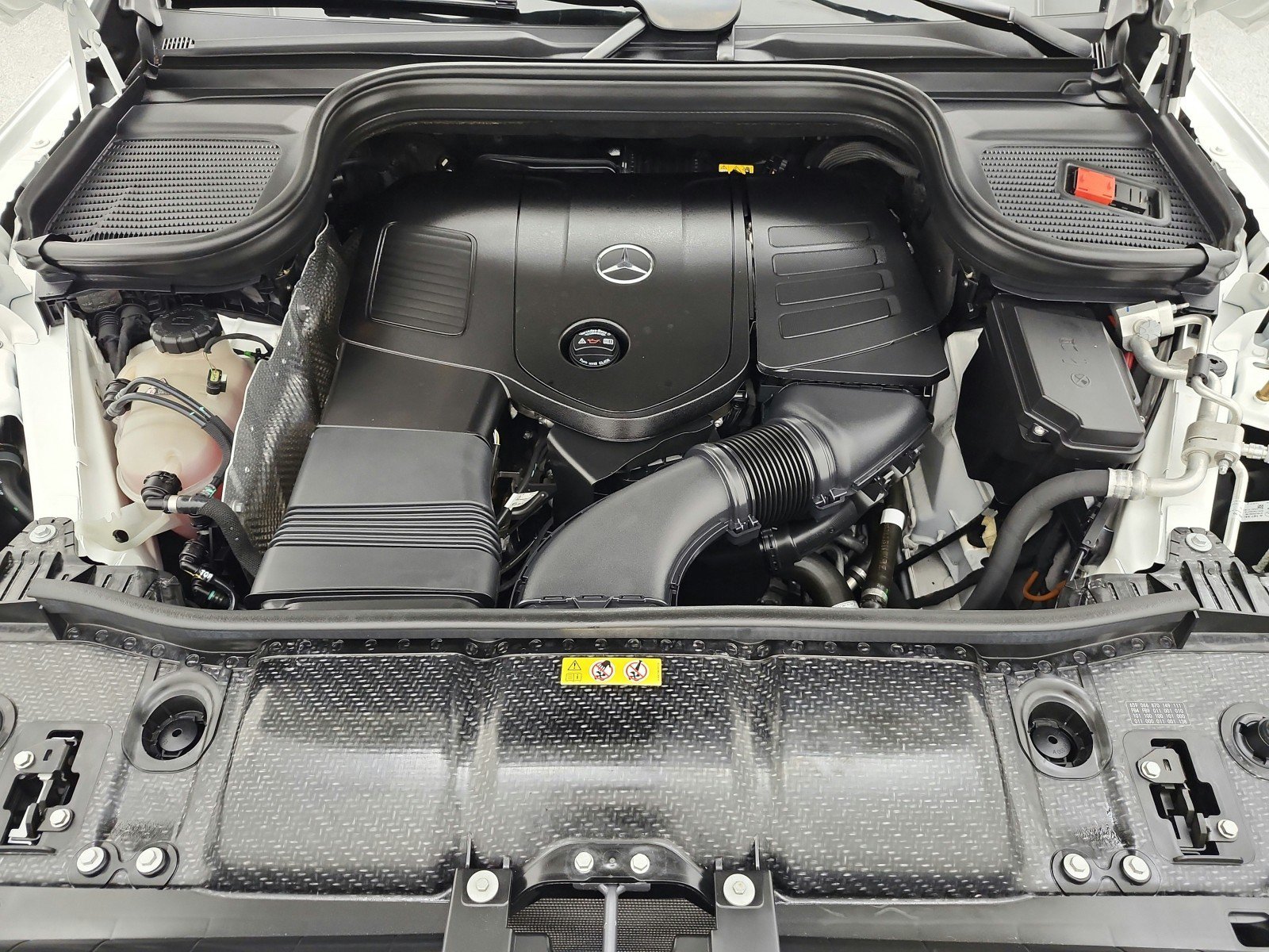 Used 2024 Mercedes-Benz GLE 350 4MATIC image 17