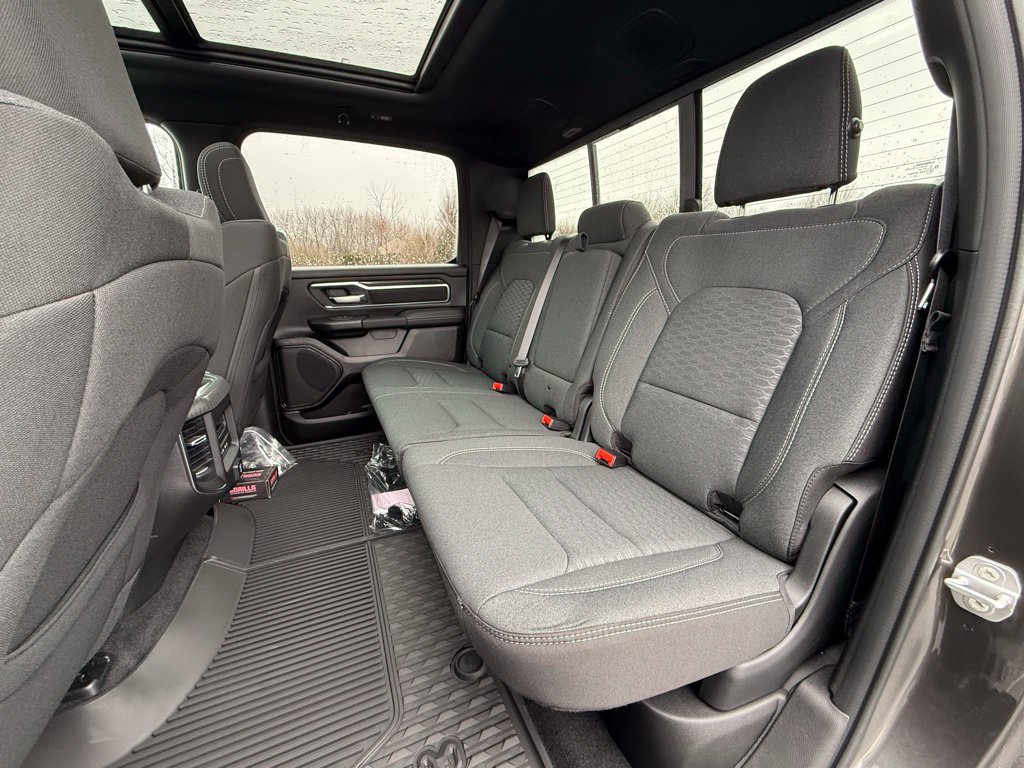 New 2026 RAM 1500 Big Horn AWD/4WD image 31