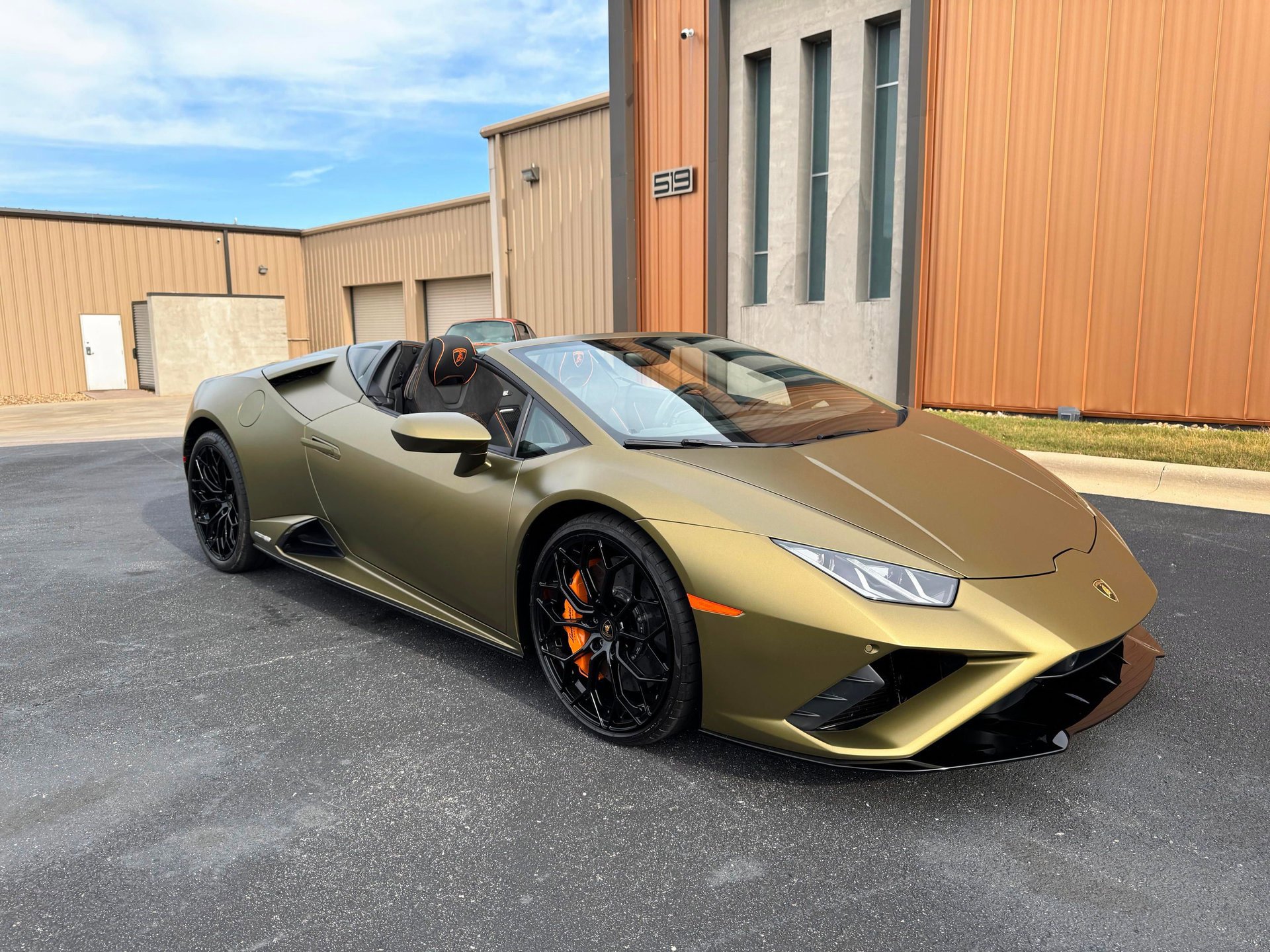 Used 2023 Lamborghini Huracan EVO RWD video 1