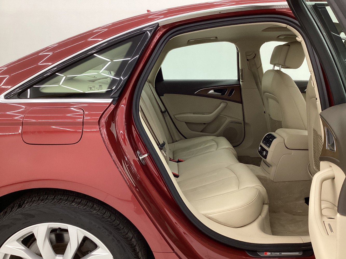 Used 2017 Audi A6 2.0T Premium Plus w/ Premium Plus Package image 21