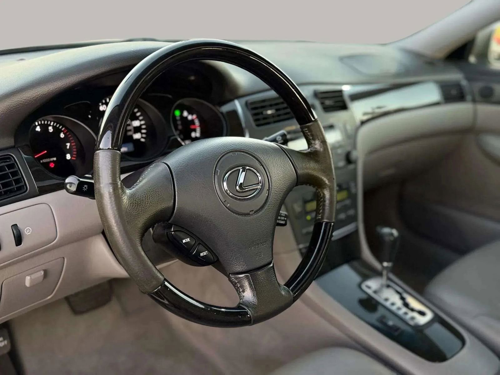 Used 2004 Lexus ES 330 image 7