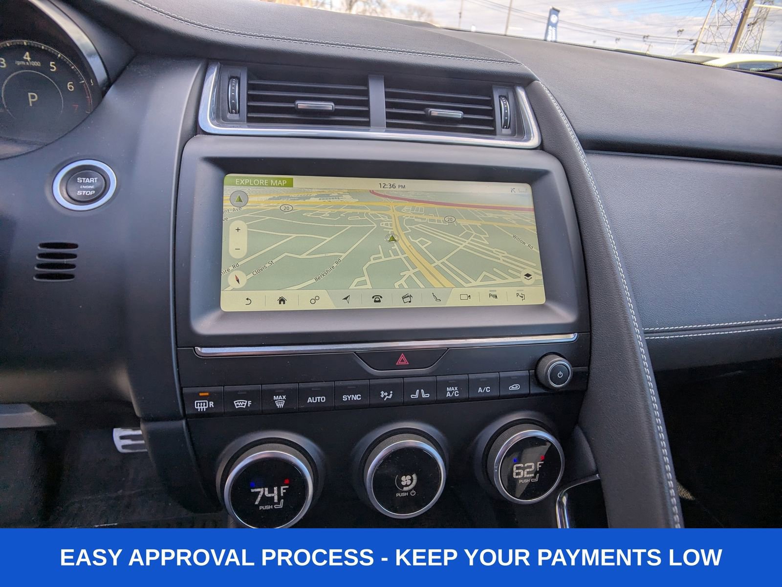 Used 2019 Jaguar E-PACE R-Dynamic SE image 28