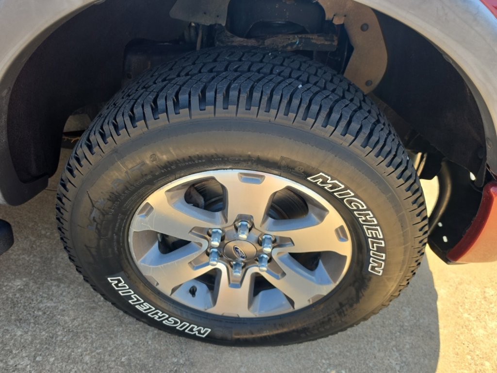 Used 2014 Ford F150 FX4 w/ Equipment Group 402A Luxury AWD/4WD image 18