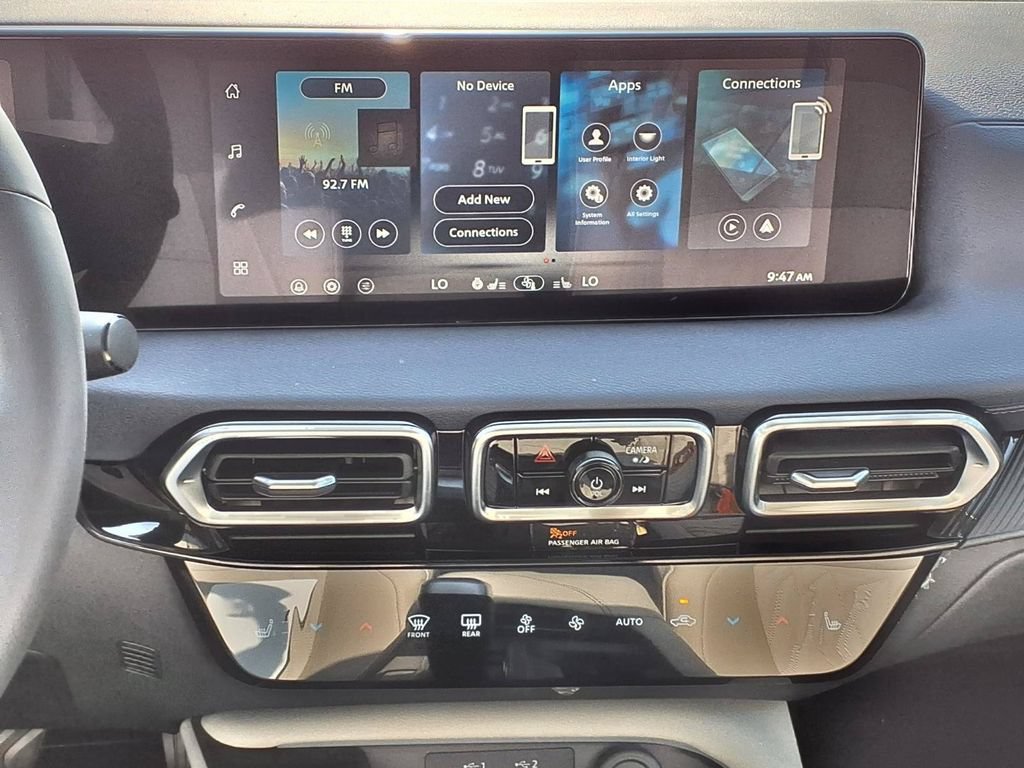 New 2027 Nissan Sentra SL FWD image 13
