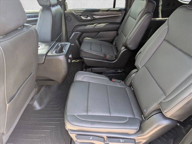 Used 2022 GMC Yukon XL Denali AWD/4WD image 17