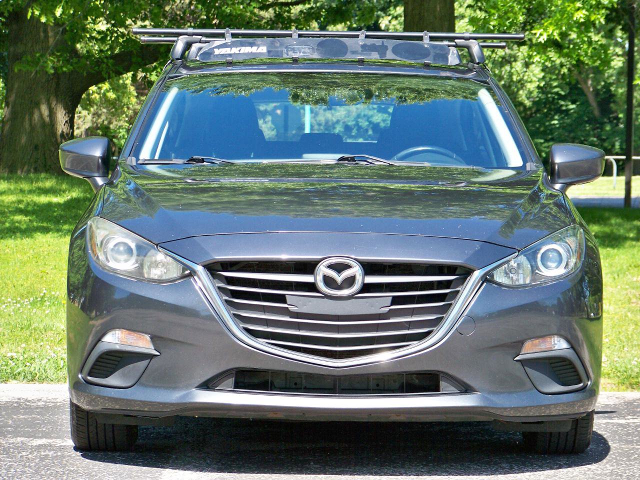 Used 2014 MAZDA MAZDA3 i Touring w/ Technology Package FWD image 11