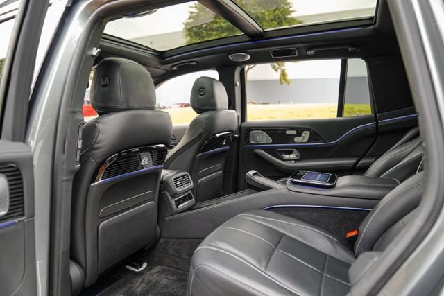 Used 2021 Mercedes-Benz Maybach GLS 600 4MATIC image 47