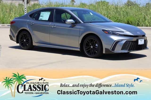 New 2025 Toyota Camry SE
