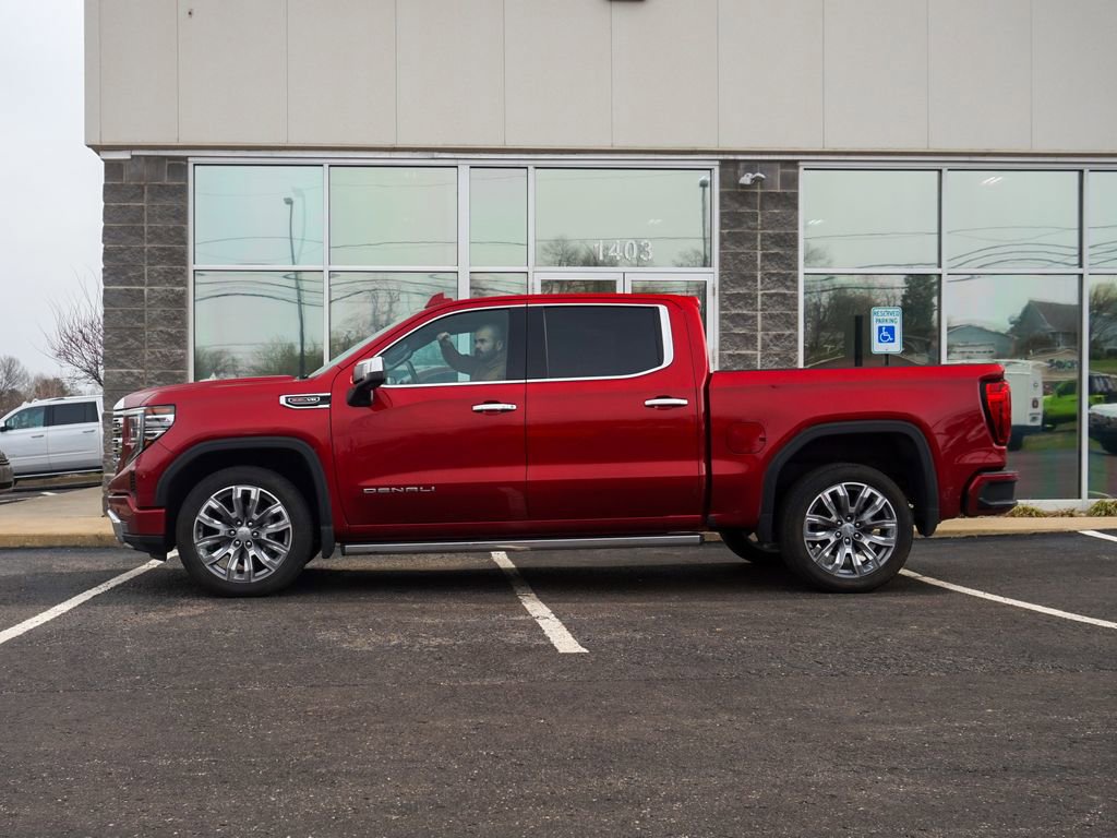 Used 2023 GMC Sierra 1500 Denali w/ Denali Reserve Package AWD/4WD image 5