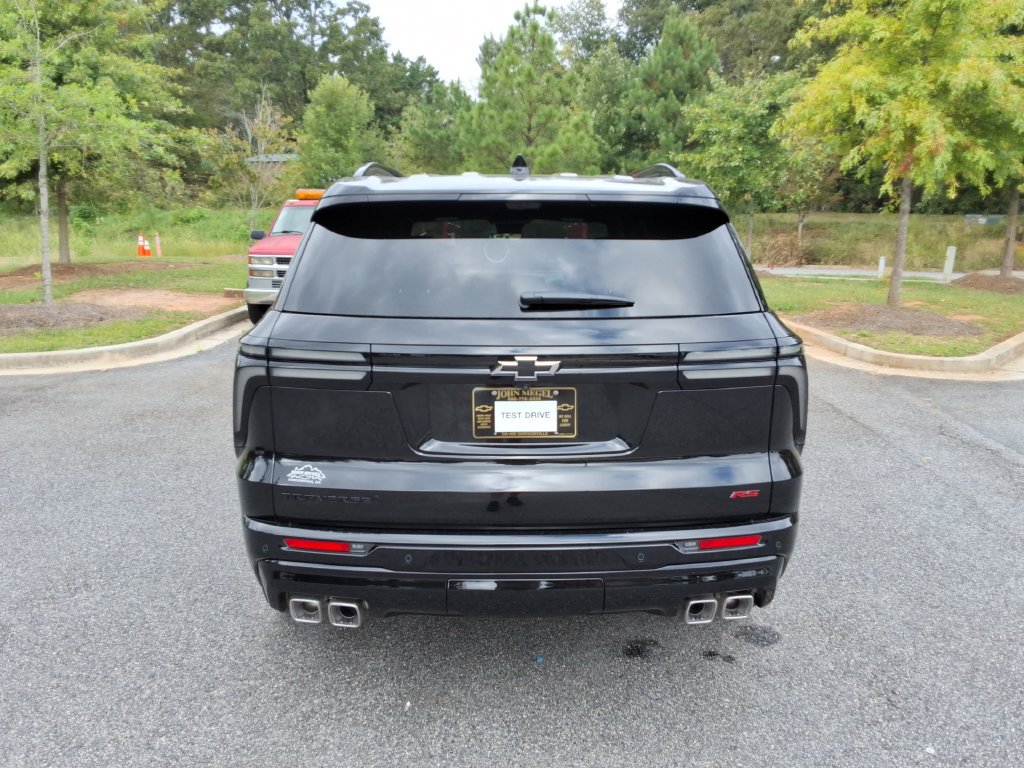 New 2027 Chevrolet Traverse RS FWD image 6