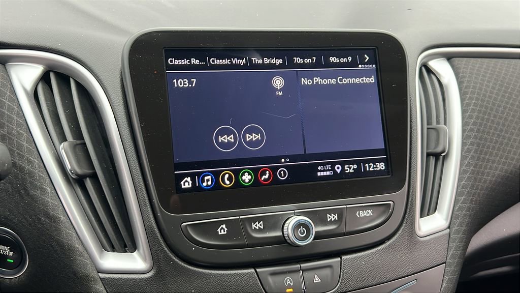 Used 2023 Chevrolet Malibu LT w/ Driver Confidence Package image 30