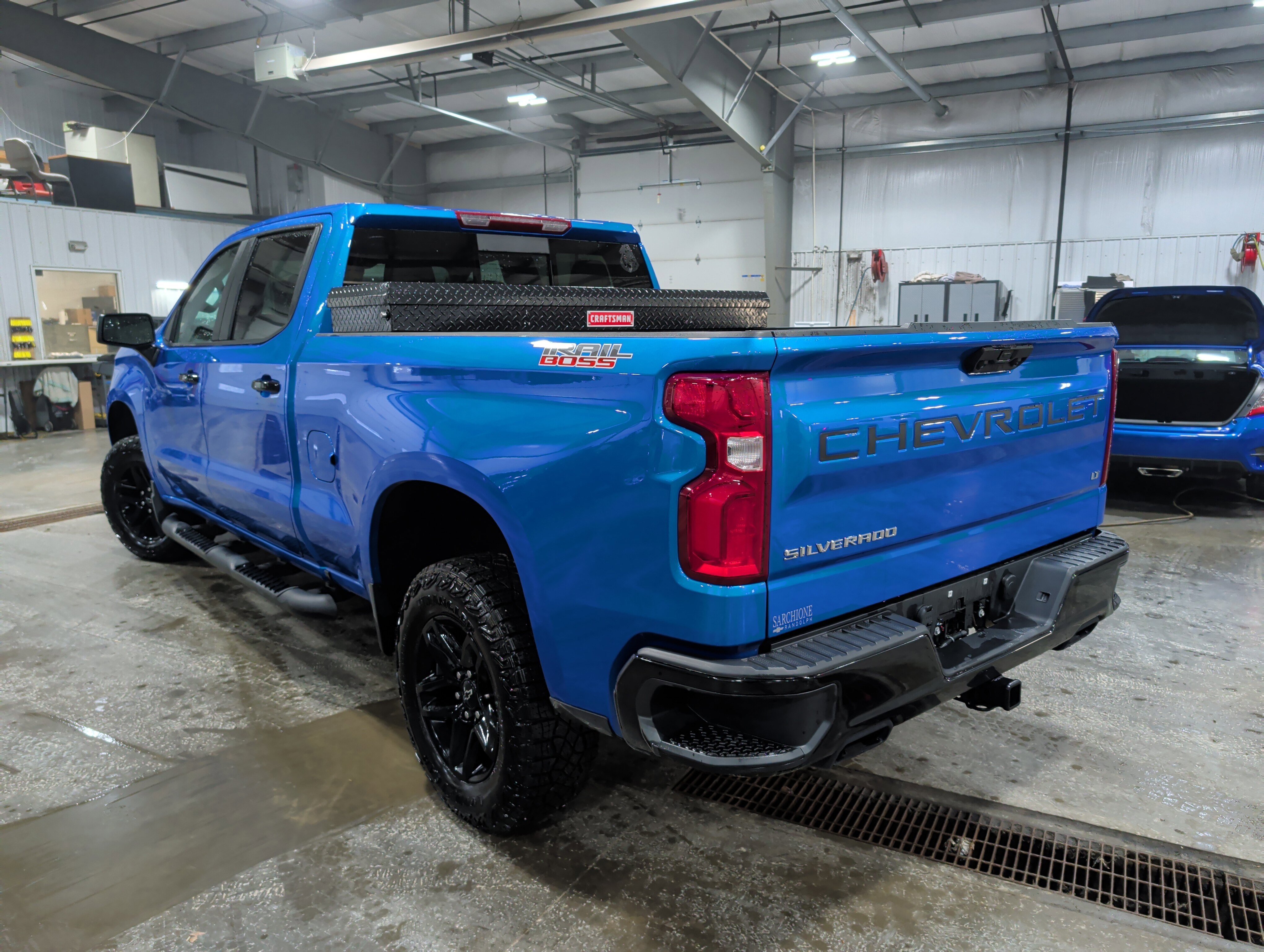 Used 2025 Chevrolet Silverado 1500 LT Trail Boss w/ Convenience Package II image 4