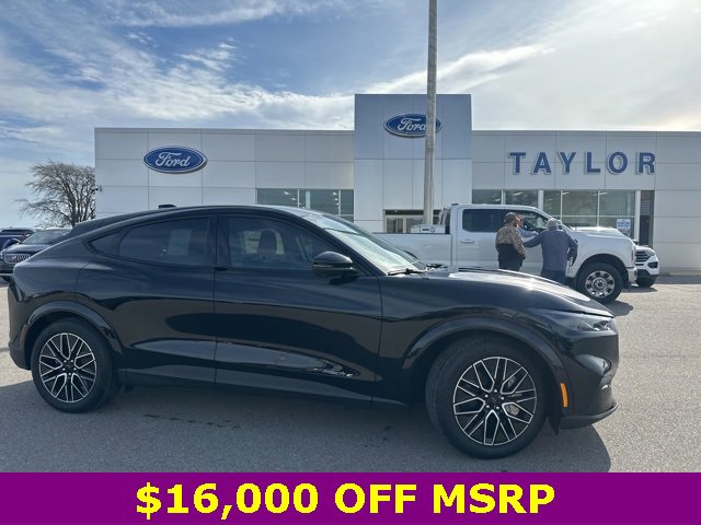 New 2025 Ford Mustang Mach-E Premium image 1