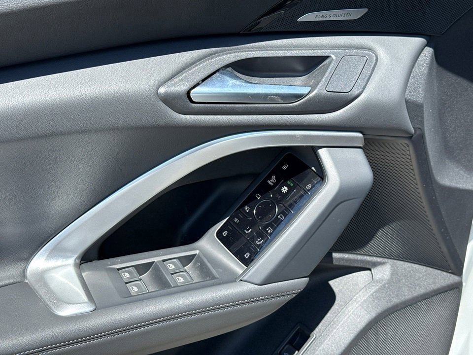 Certified 2025 Audi Q5 2.0T Premium Plus w/ Premium Plus image 17