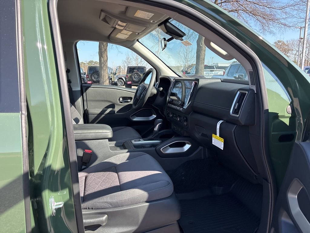 New 2026 Nissan Frontier SV w/ All-Weather Content Package image 18