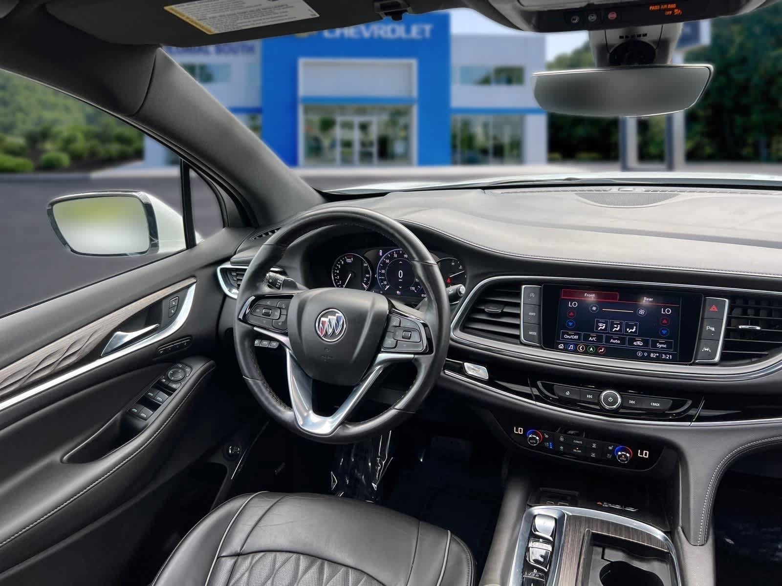 Certified 2022 Buick Enclave Avenir w/ Trailering Package, 5000 lbs. AWD/4WD image 32