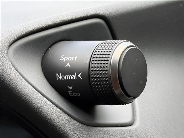Used 2020 Lexus UX 200 w/ Premium Package FWD image 28