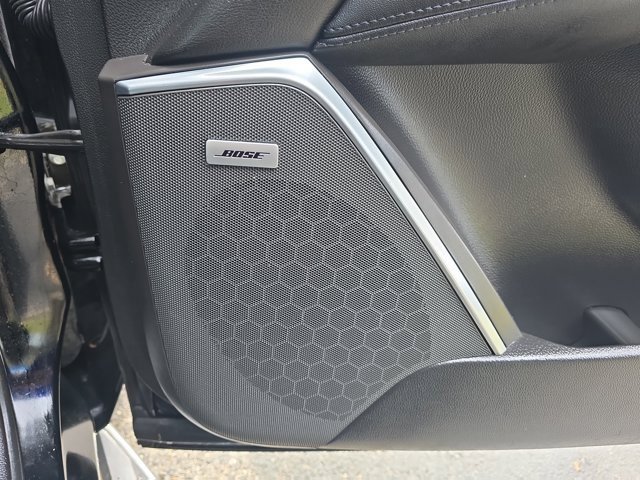 Used 2018 Cadillac Escalade ESV Premium Luxury image 25