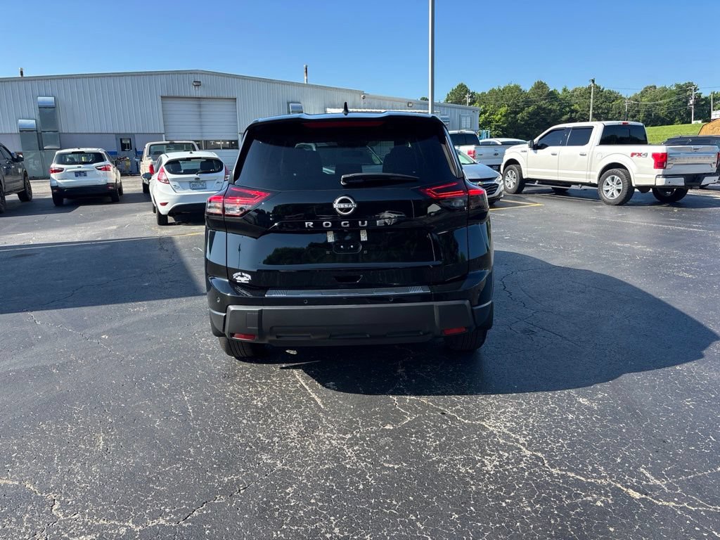Used 2025 Nissan Rogue SV FWD image 6
