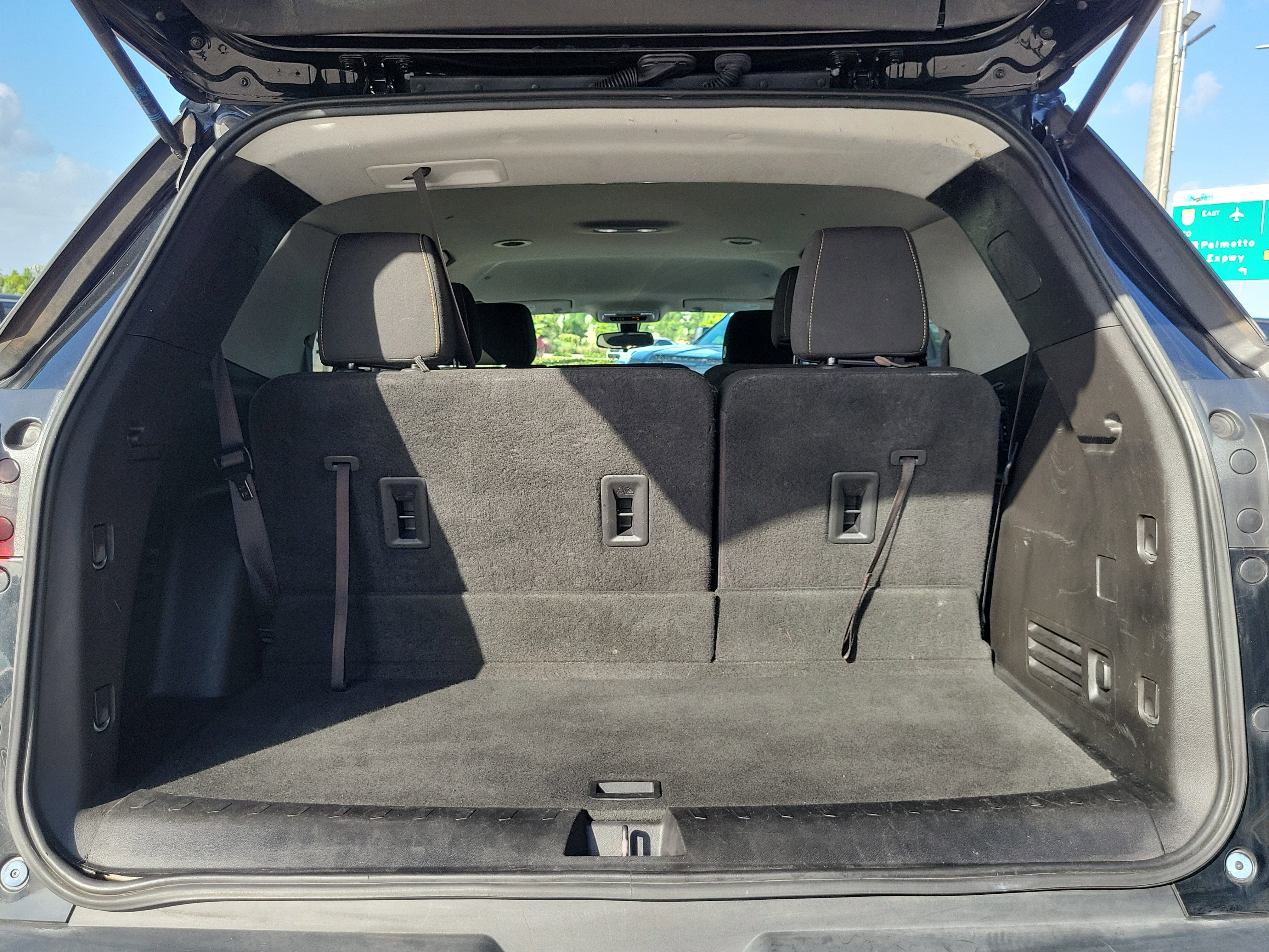 Used 2019 Chevrolet Traverse LS FWD image 16