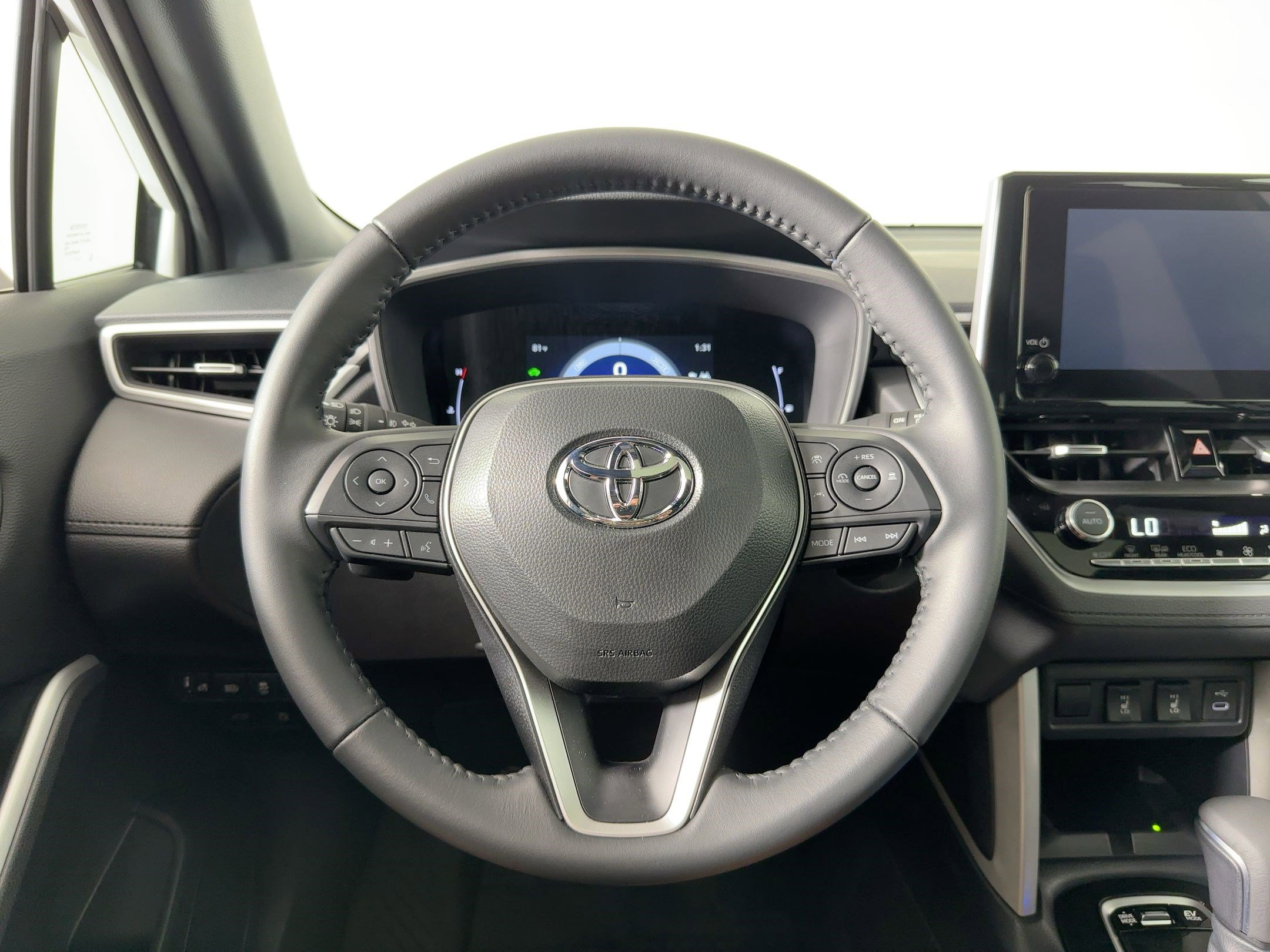 Used 2025 Toyota Corolla Cross AWD Hybrid image 14