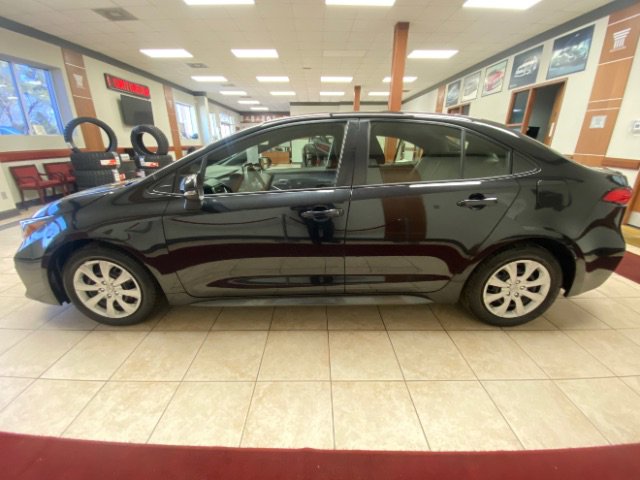 Used 2021 Toyota Corolla SE FWD image 4